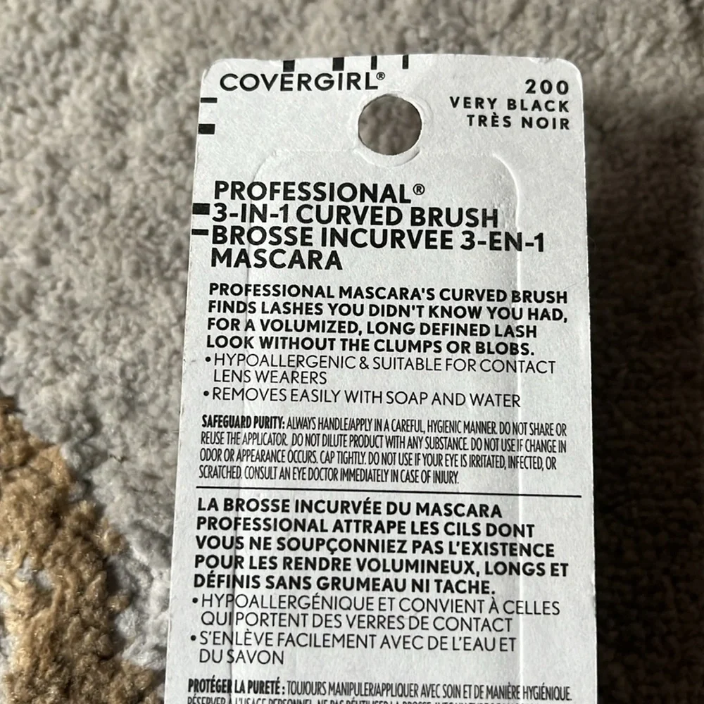 NWT Covergirl Professional Mascara 200 Very Black